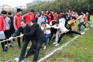 展現(xiàn)外魅力女性，創(chuàng)和諧親情校園
