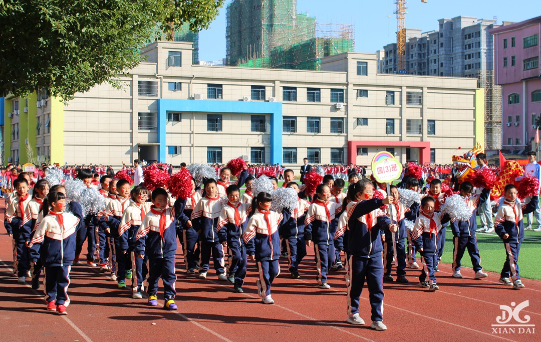 南昌現(xiàn)代外國(guó)語(yǔ)學(xué)校第二十三屆運(yùn)動(dòng)會(huì)開(kāi)幕式掠影（二十八）